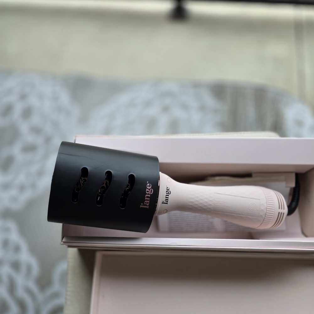L'ange Le Volumn 2-1 Titanium Brush Dryer